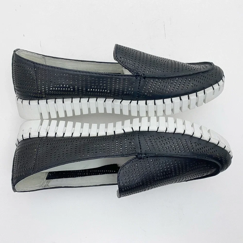 Bernie Mev TW72 Perforated Leather Memory Foam Loafer Womens 9-9.5 EU 40 Black‎